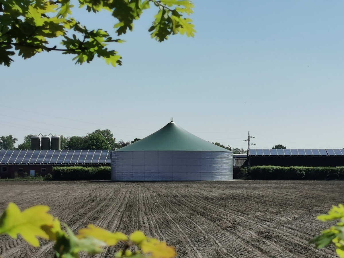 Güllehochbehälter für Bullengülle und Schweinegülle