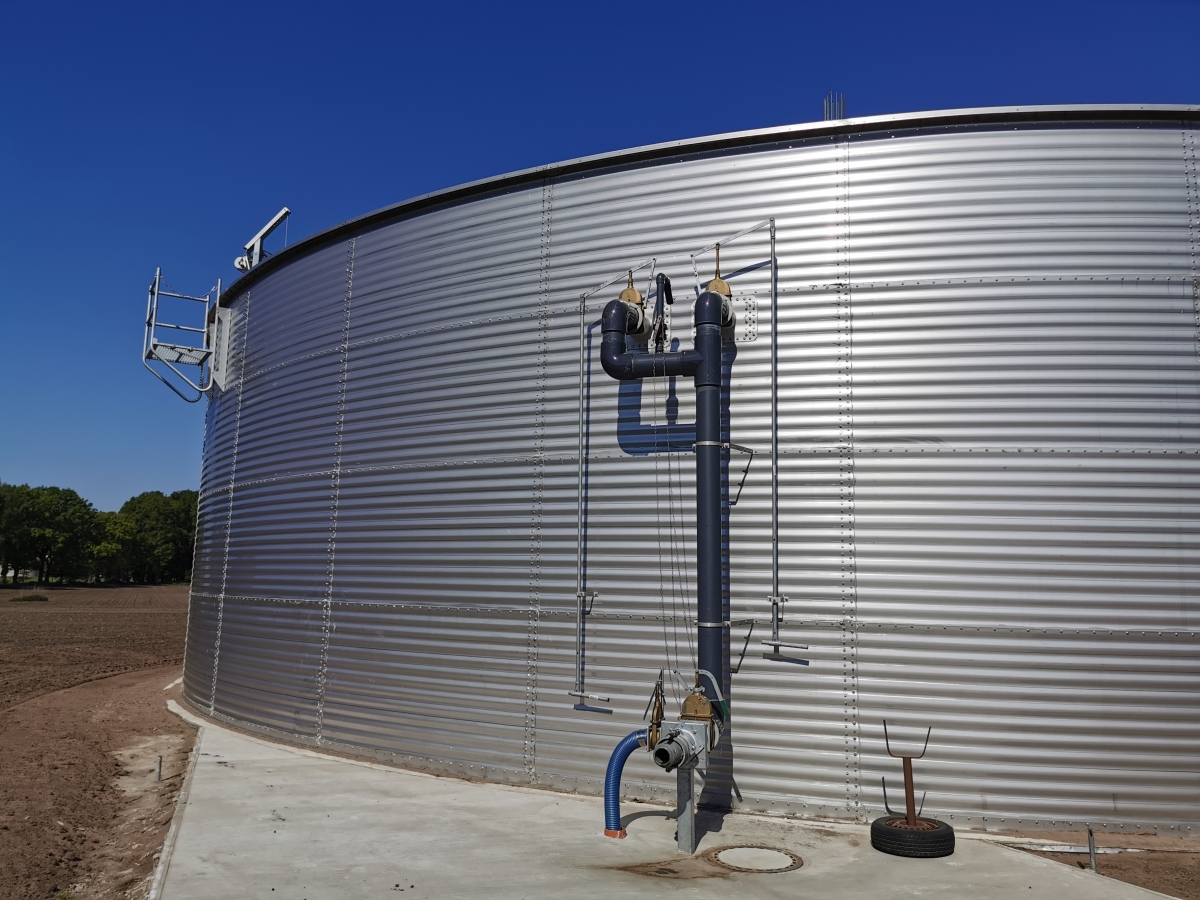 Güllehochbehälter für Bullengülle und Schweinegülle