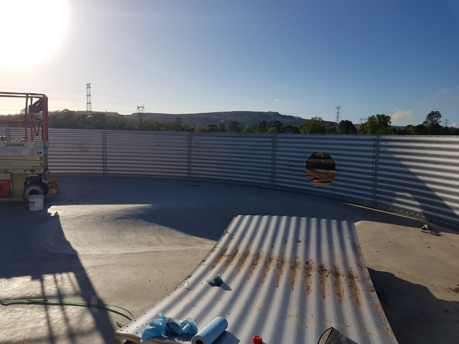 Schweinegülle im Edelstahlsilo