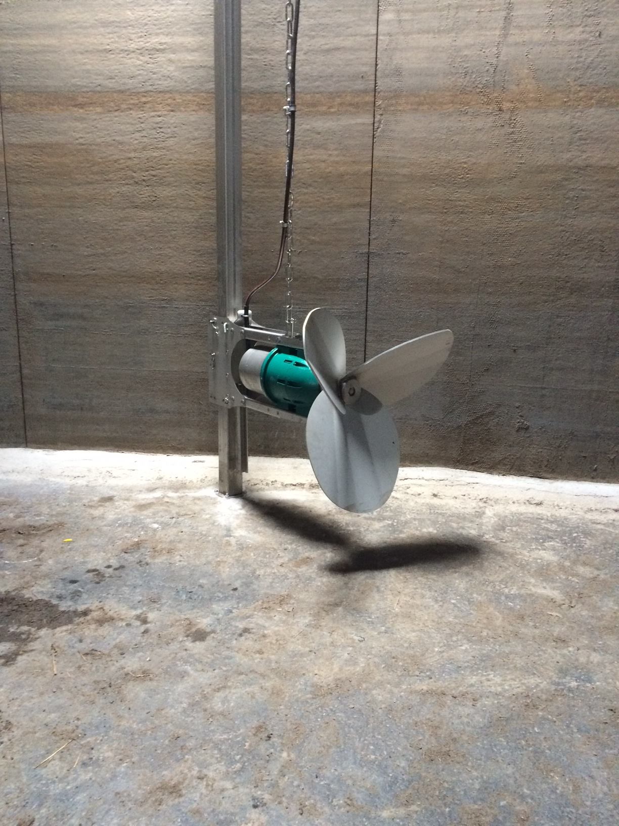 Moderne Gülletechnik: Güllepumpe und Güllerührwerk