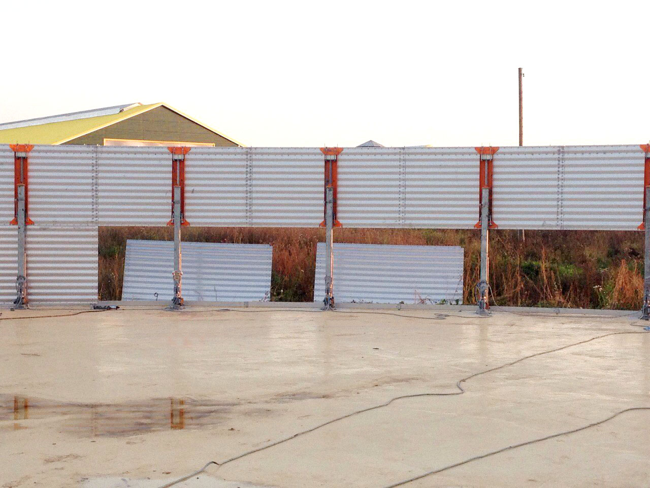 Das baugleiche Güllesilo auf einem Milchviehbetrieb mit 8.000 Kühen ebenfalls in der Nähe von Kirov