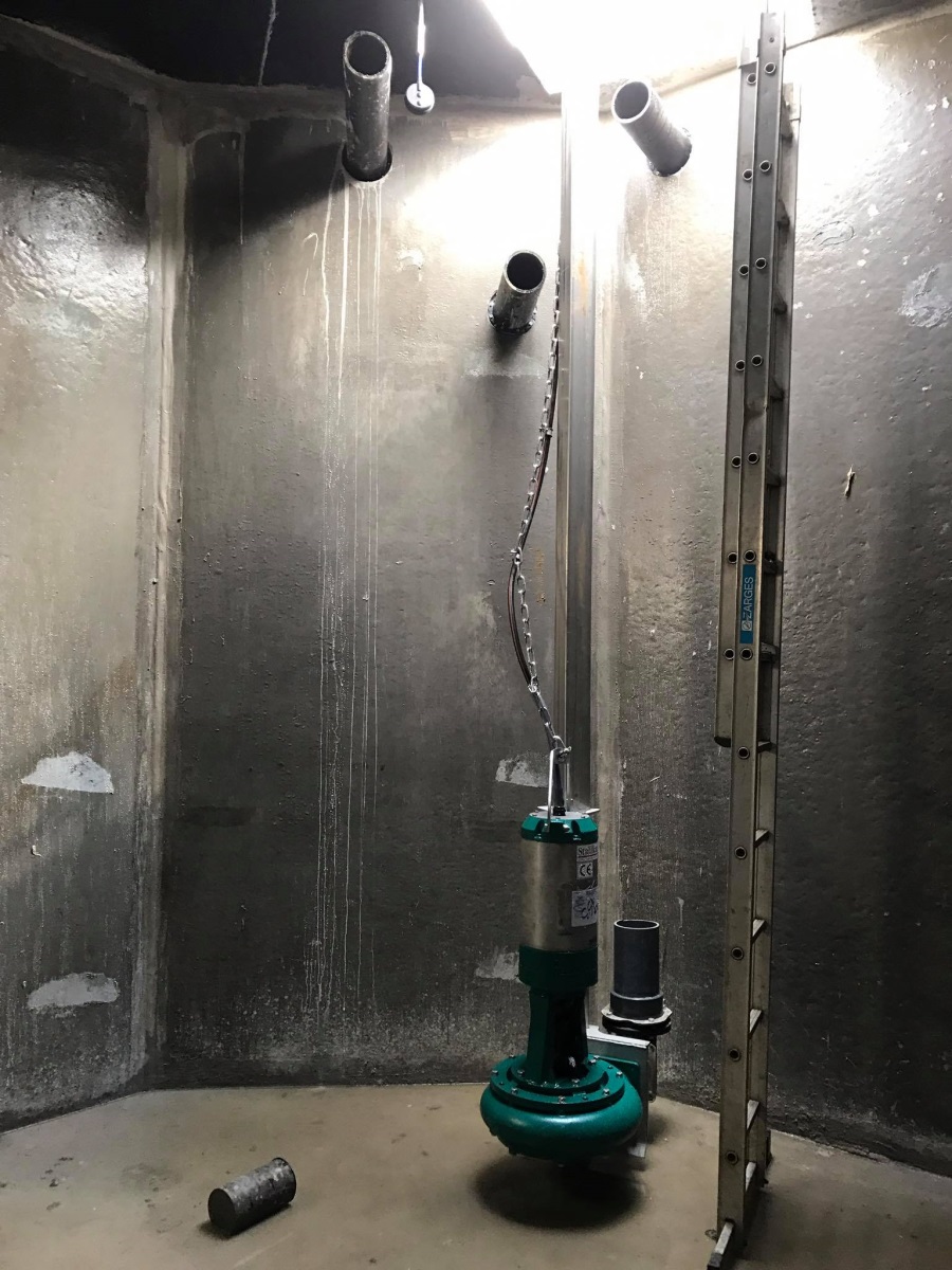 Moderne Gülletechnik: Güllepumpe und Güllerührwerk